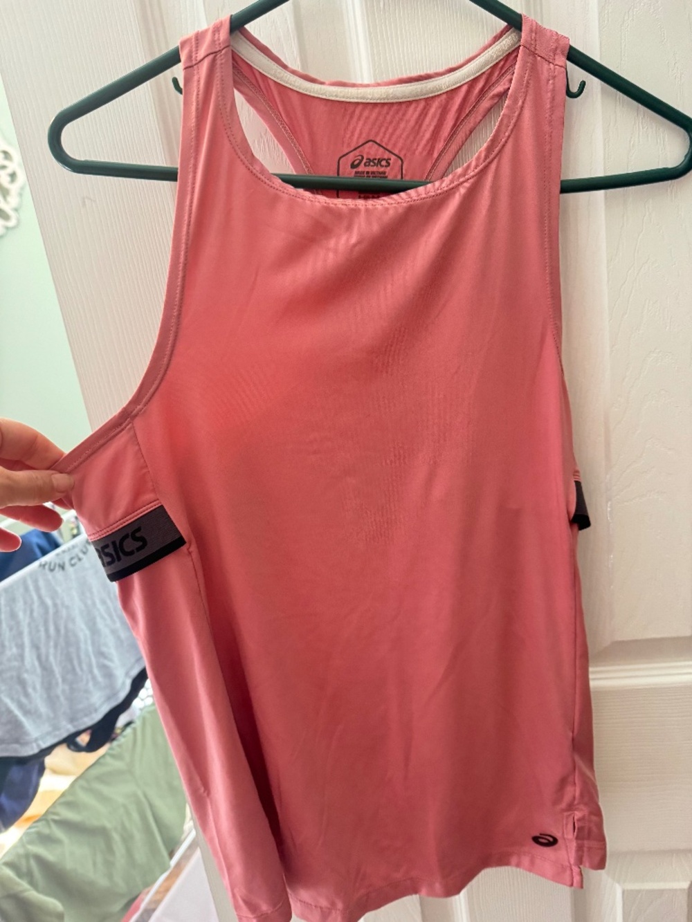 ASICS Women’s Running/Workout Tank – Size Small 🩷